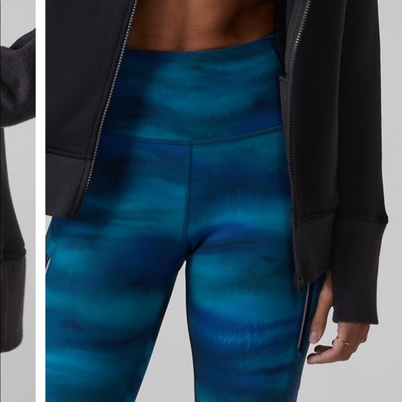 Athleta Altitude Polartec Triumph Hoodie // Black #983593 - Picture 5 of 9